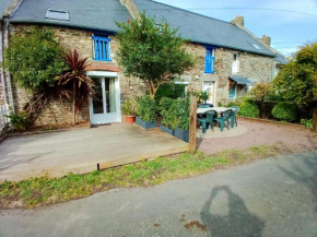 Maison de 2 chambres avec jardin clos et wifi a Cancale